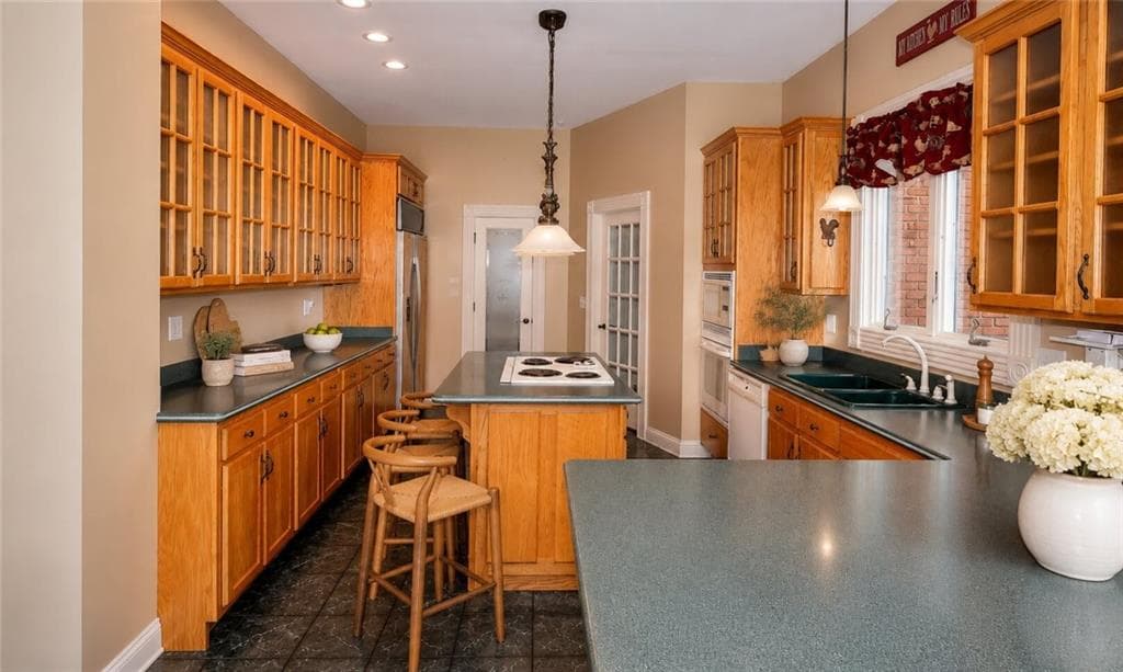 3 bedroom, 3 bathroom, 2,911 sq ft single family residence for sale at 139 Harris Lane, La Fayette, GA 30728 — photo 3