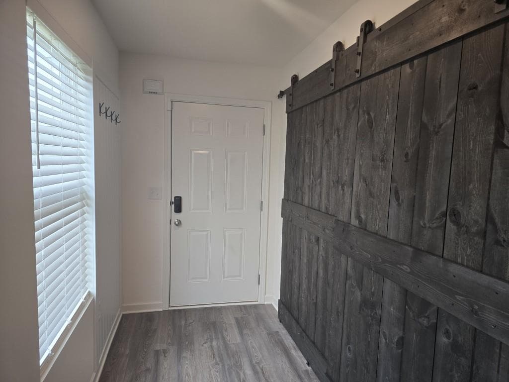 5 bedroom, 3 bathroom, 2,376 sq ft single family residence for sale at 612 Leisure Pointe Road, Macon, GA 31216 — photo 6