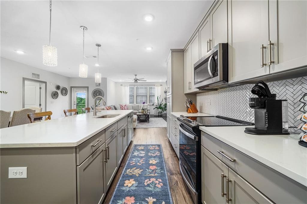 3 bedroom, 2 bathroom, 1,896 sq ft condominium for sale at 3211 Orwell Way 4303, Cumming, GA 30041 — photo 1 of 56