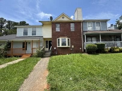 3 bedroom, 3 bathroom, 1,488 sq ft townhouse for sale at 8170 Canyon Forge Drive, Riverdale, GA 30274