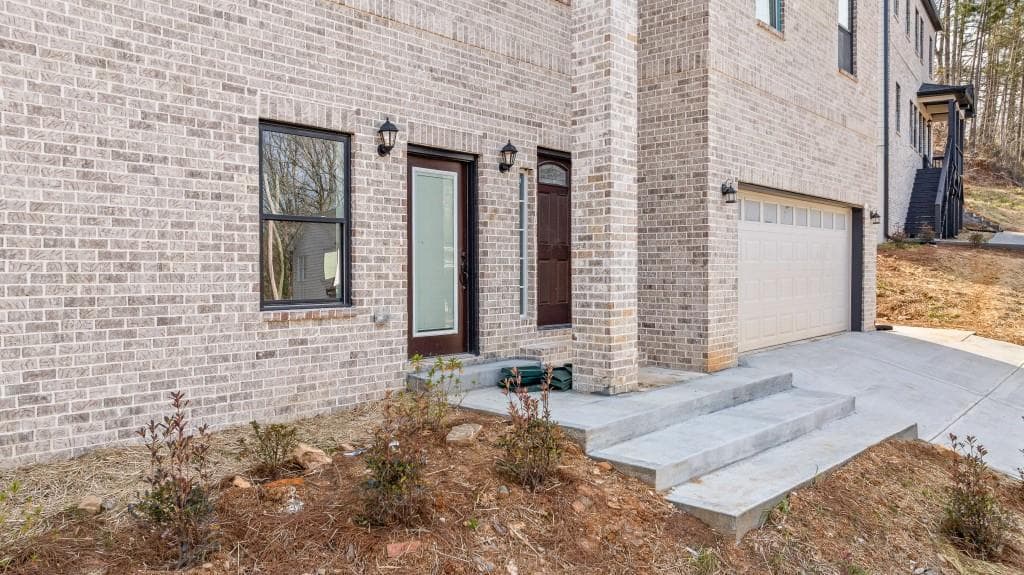 7 bedroom, 5 bathroom triplex for rent at 4420 Ross Estates Court, Snellville, GA 30039 for $3,200 a month — photo 4