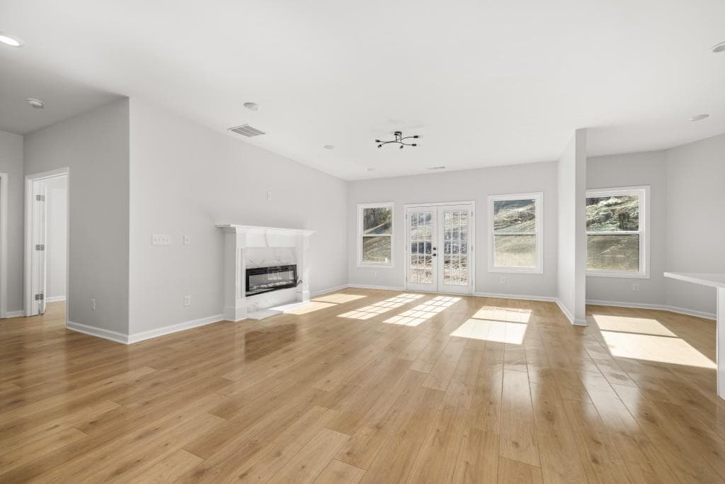 7 bedroom, 5 bathroom triplex for rent at 4420 Ross Estates Court, Snellville, GA 30039 for $3,200 a month — photo 6