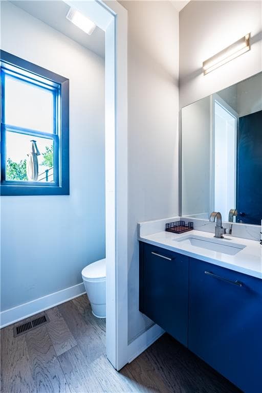 3 bedroom, 3 bathroom, 1,664 sq ft townhouse for sale at 685 Vidalia Lane, Atlanta, GA 30318 — photo 7