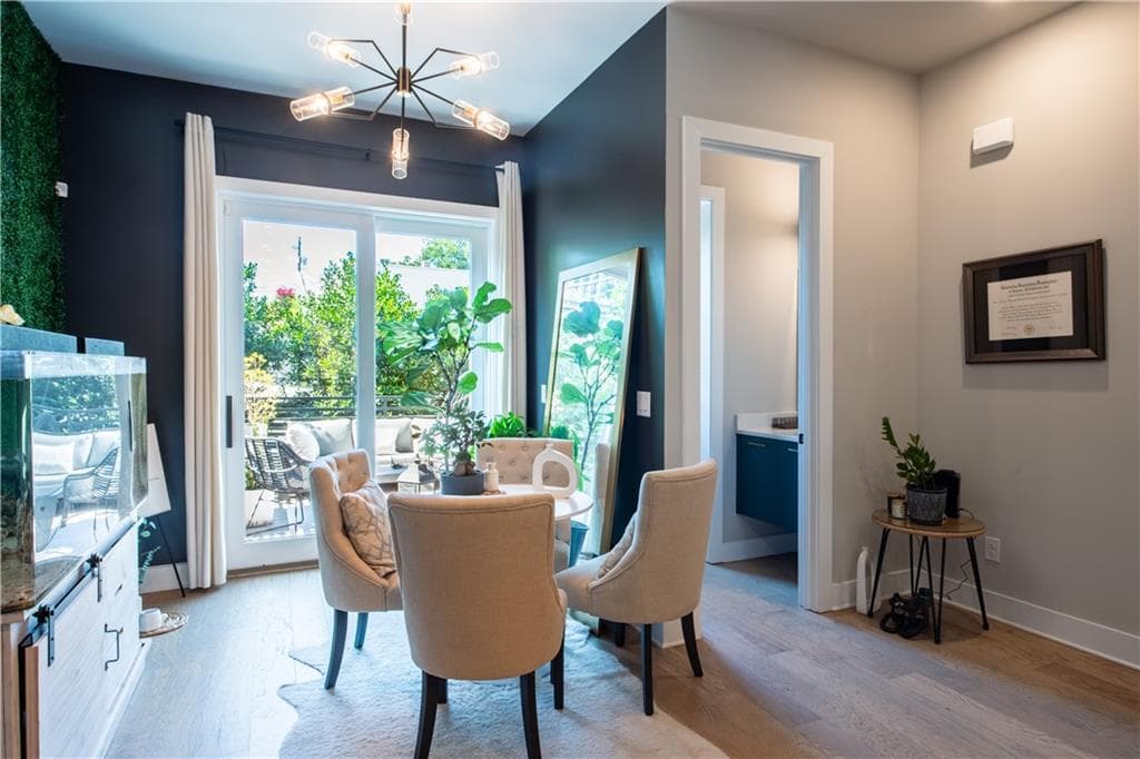 3 bedroom, 3 bathroom, 1,664 sq ft townhouse for sale at 685 Vidalia Lane, Atlanta, GA 30318 — photo 4