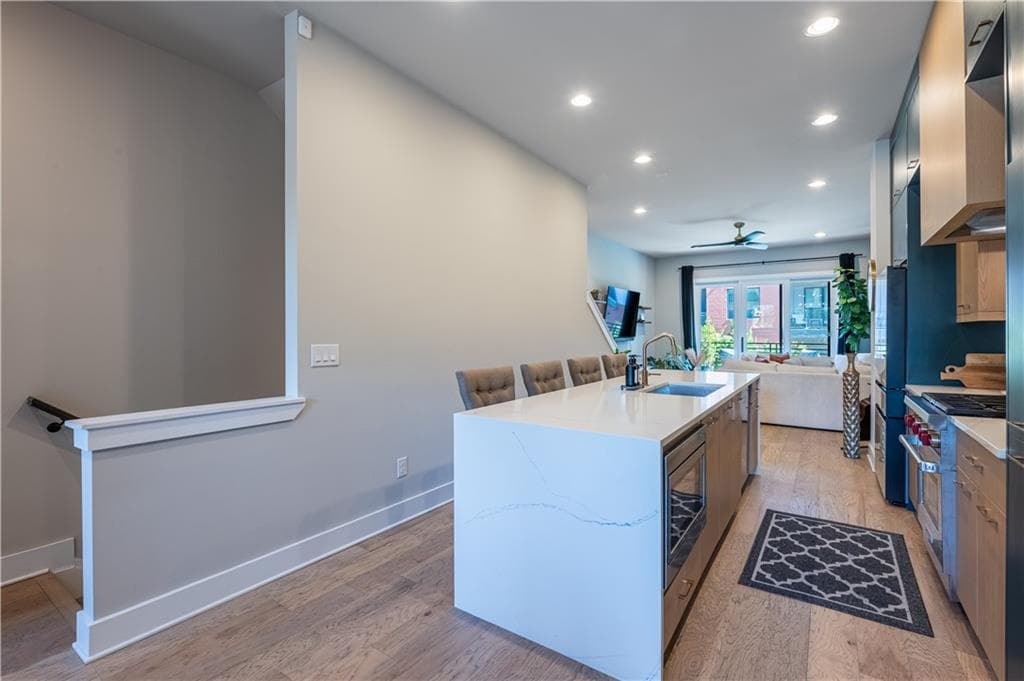 3 bedroom, 3 bathroom, 1,664 sq ft townhouse for sale at 685 Vidalia Lane, Atlanta, GA 30318 — photo 9