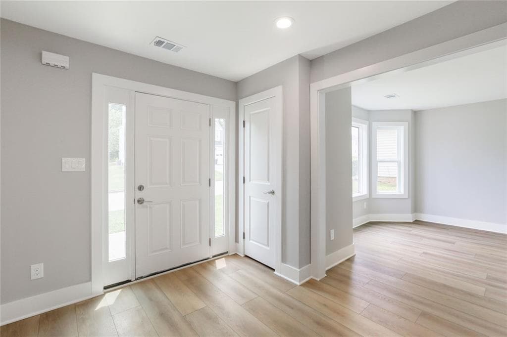4 bedroom, 4 bathroom, 3,200 sq ft single family residence for sale at 759 Mountain Ridge Way, Lithonia, GA 30058 — photo 3