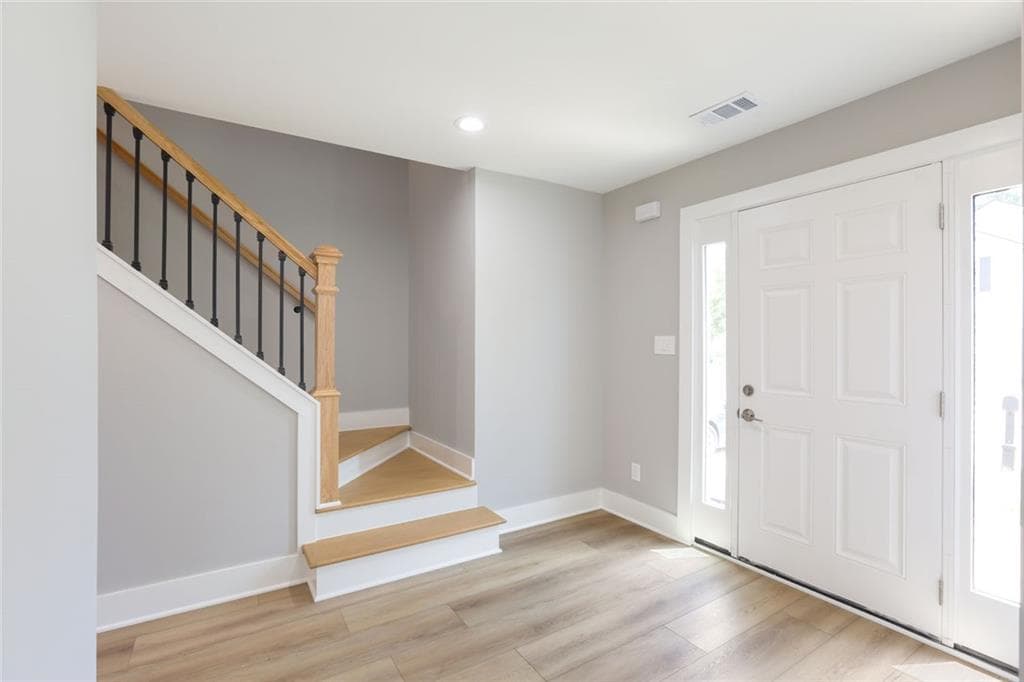4 bedroom, 4 bathroom, 3,200 sq ft single family residence for sale at 759 Mountain Ridge Way, Lithonia, GA 30058 — photo 4