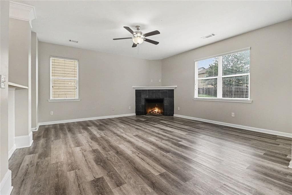 3 bedroom, 3 bathroom, 2,236 sq ft single family residence for sale at 7770 Fabled Point, Union City, GA 30291 — photo 4