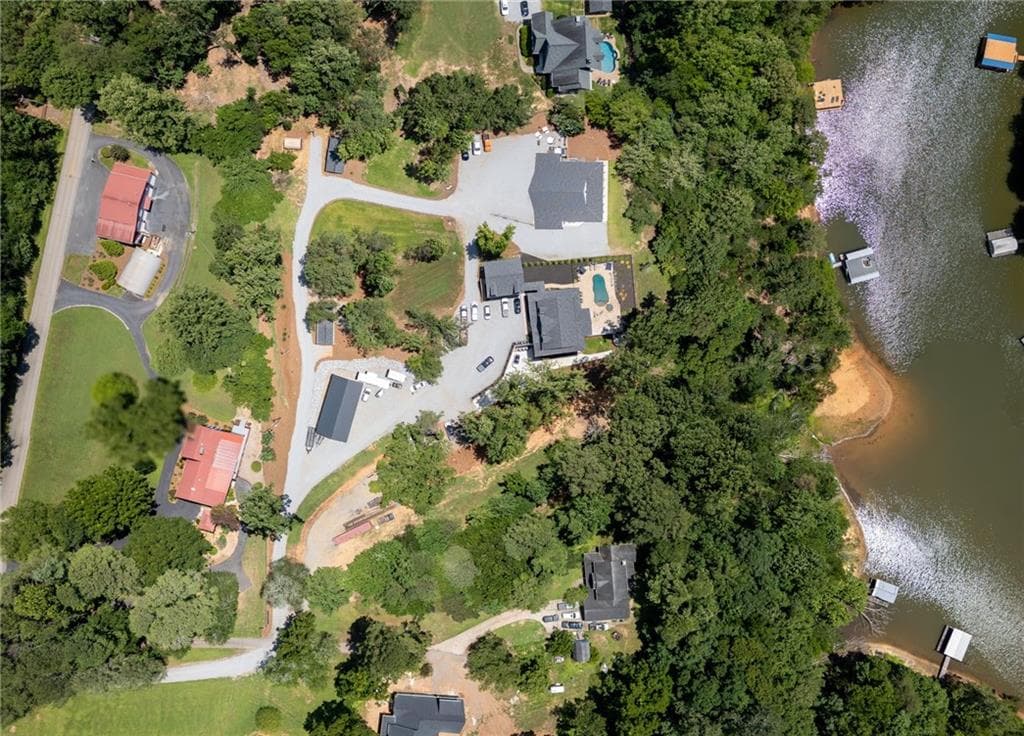 7 bedroom, 6 bathroom, 6,212 sq ft single family residence for sale at 426 Thompson Creek Park Road, Dawsonville, GA 30534 — photo 6