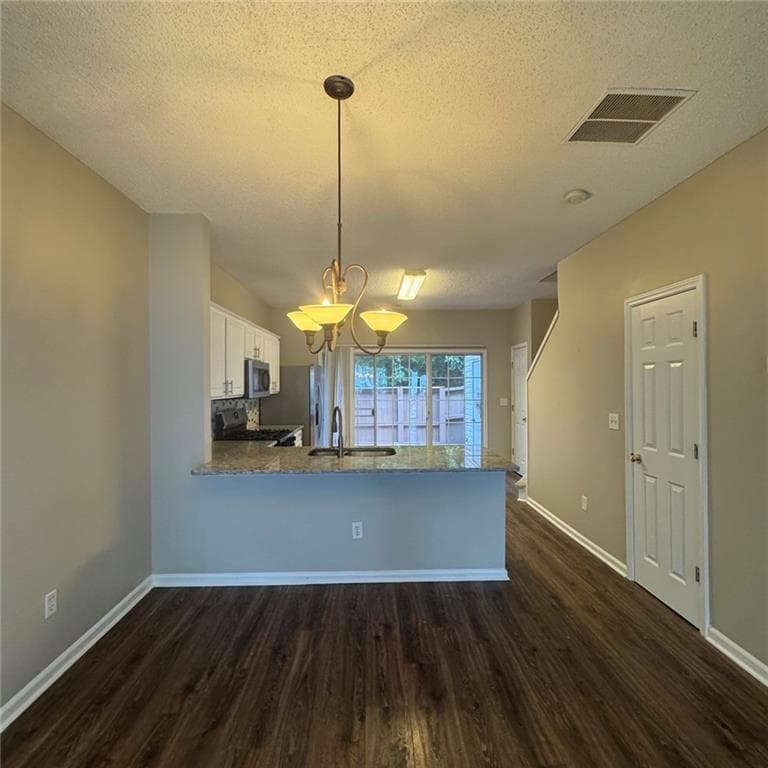 2 bedroom, 3 bathroom, 1,216 sq ft townhouse for sale at 280 Devonshire Drive, Alpharetta, GA 30022 — photo 4