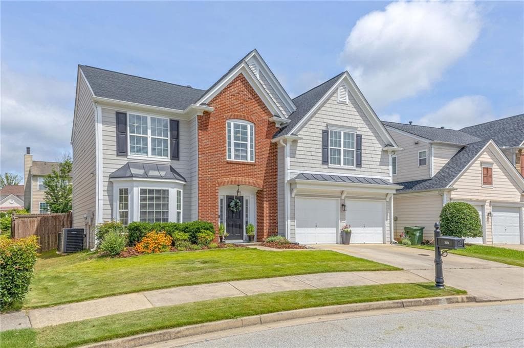 5 bedroom, 3 bathroom, 2,340 sq ft single family residence for rent at 3676 Ramsey Circle, Atlanta, GA 30331 for $2,995 a month — photo 3