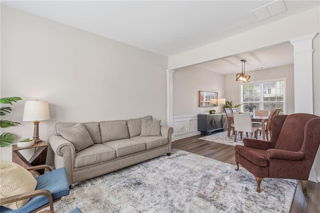 5 bedroom, 3 bathroom, 2,340 sq ft single family residence for rent at 3676 Ramsey Circle, Atlanta, GA 30331 for $2,995 a month — photo 6