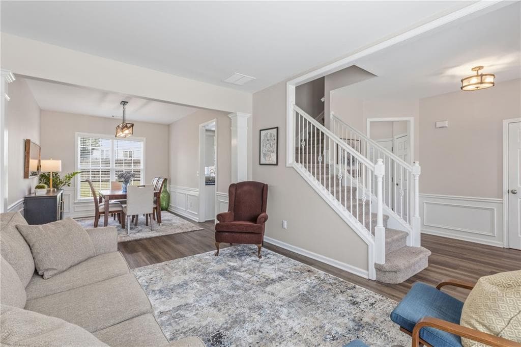 5 bedroom, 3 bathroom, 2,340 sq ft single family residence for rent at 3676 Ramsey Circle, Atlanta, GA 30331 for $2,995 a month — photo 7