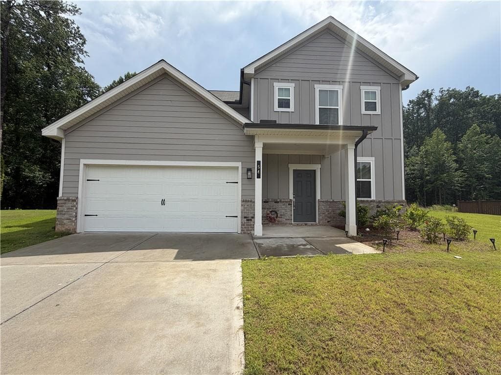 4 bedroom, 4 bathroom, 2,270 sq ft single family residence for rent at 54 Autumnwood Court, Dawsonville, GA 30534 for $2,400 a month — photo 1 of 16