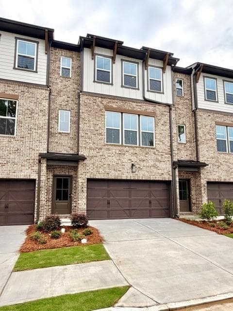 3 bedroom, 4 bathroom, 2,421 sq ft townhouse for sale at 364 Sunset Hollow Street, Sugar Hill, GA 30518 — photo 1 of 15