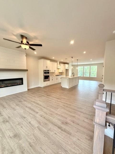 3 bedroom, 4 bathroom, 2,421 sq ft townhouse for sale at 364 Sunset Hollow Street, Sugar Hill, GA 30518 — photo 3