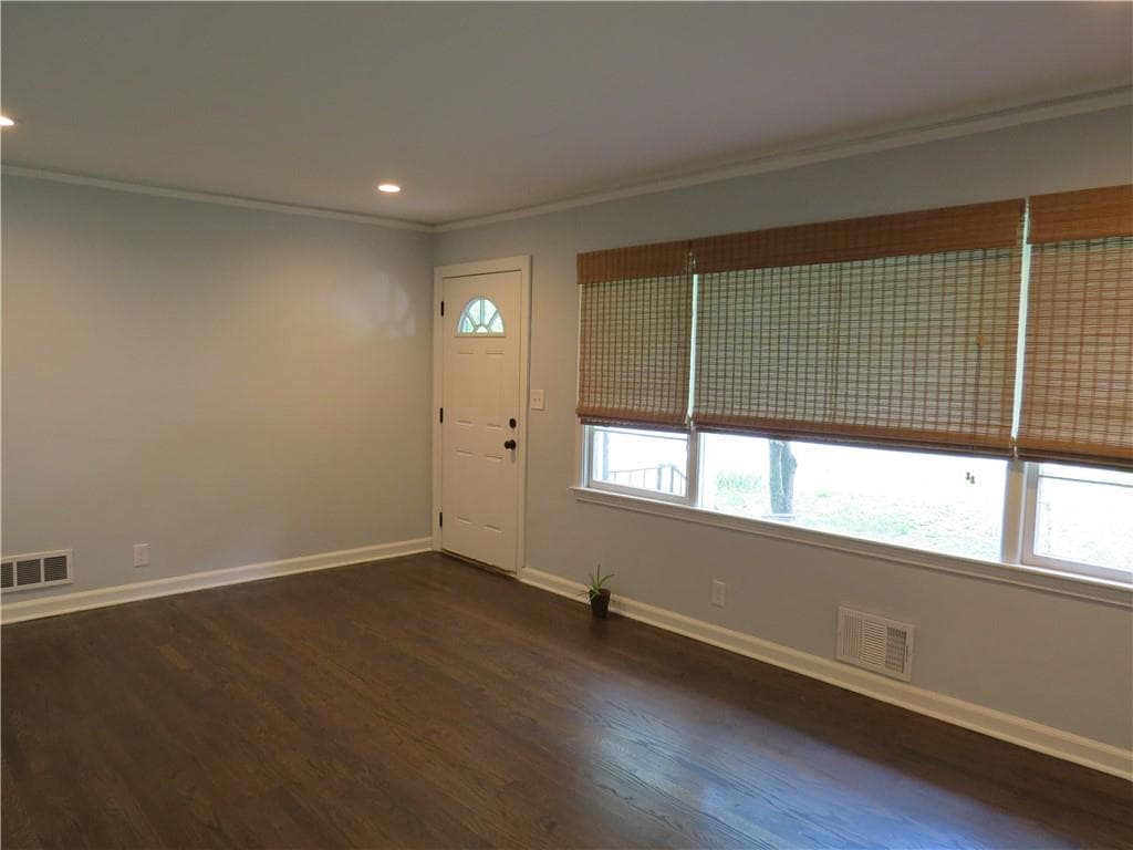3 bedroom, 3 bathroom, 1,570 sq ft single family residence for rent at 1570 Van Epps Street, Atlanta, GA 30316 for $2,775 a month — photo 4