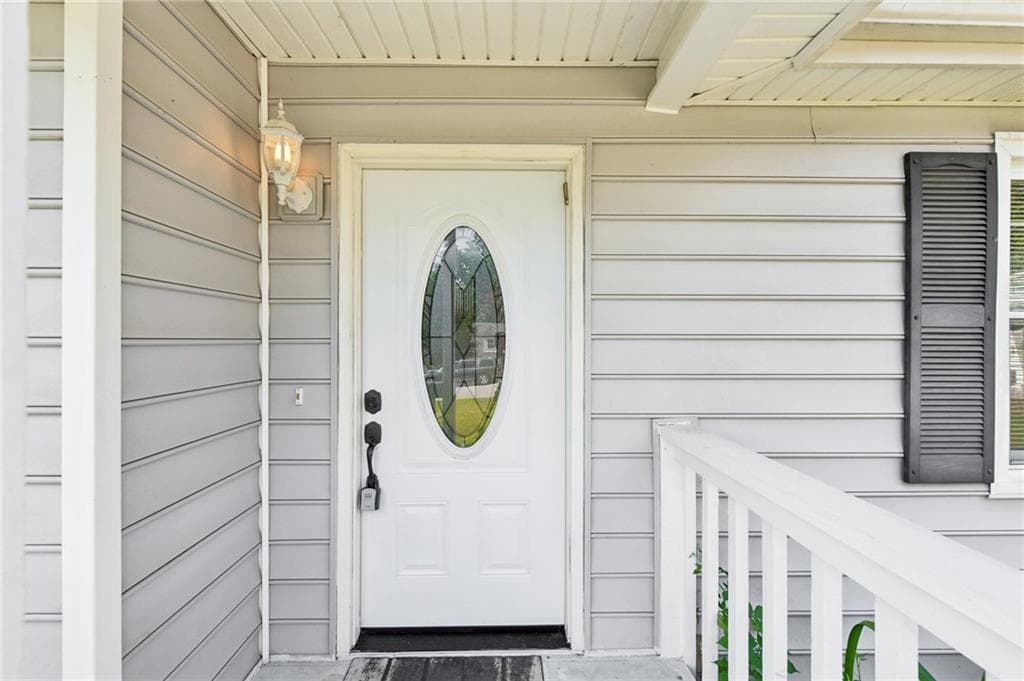 2 bedroom, 2 bathroom, 1,025 sq ft single family residence under contract at 2901 Waterford Drive, Gainesville, GA 30504 — photo 4