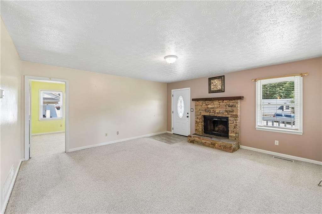 2 bedroom, 2 bathroom, 1,025 sq ft single family residence under contract at 2901 Waterford Drive, Gainesville, GA 30504 — photo 10