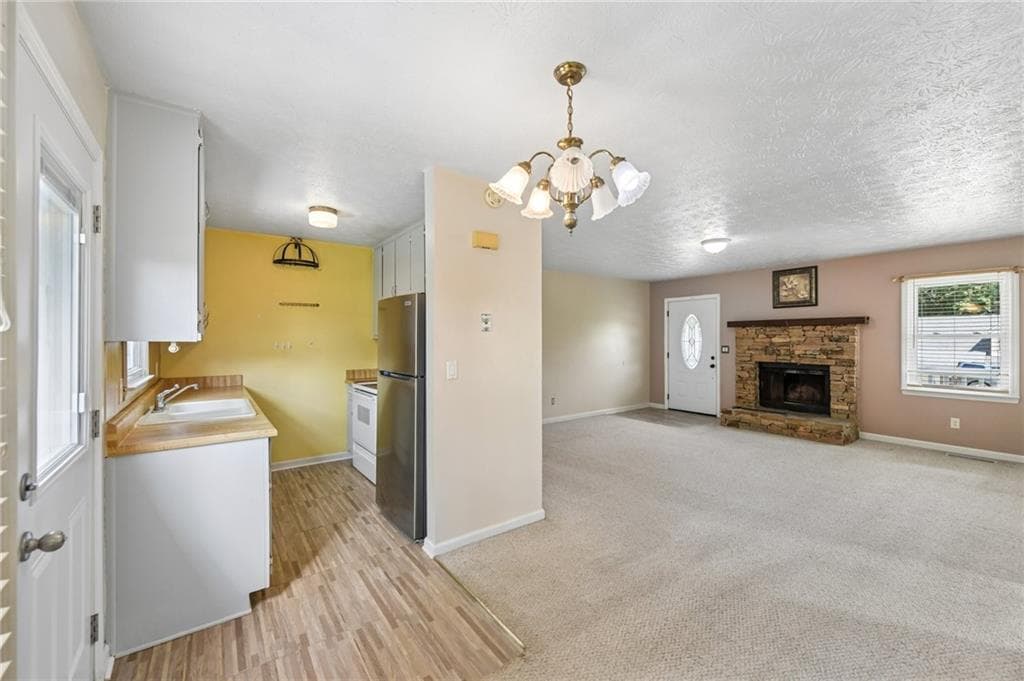 2 bedroom, 2 bathroom, 1,025 sq ft single family residence under contract at 2901 Waterford Drive, Gainesville, GA 30504 — photo 8