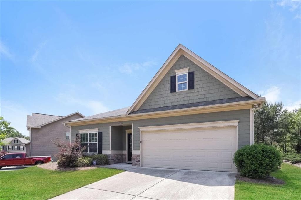 3 bedroom, 2 bathroom, 1,746 sq ft single family residence for sale at 3752 SW Ridge Bluff Overlook Street, Gainesville, GA 30507 — photo 2