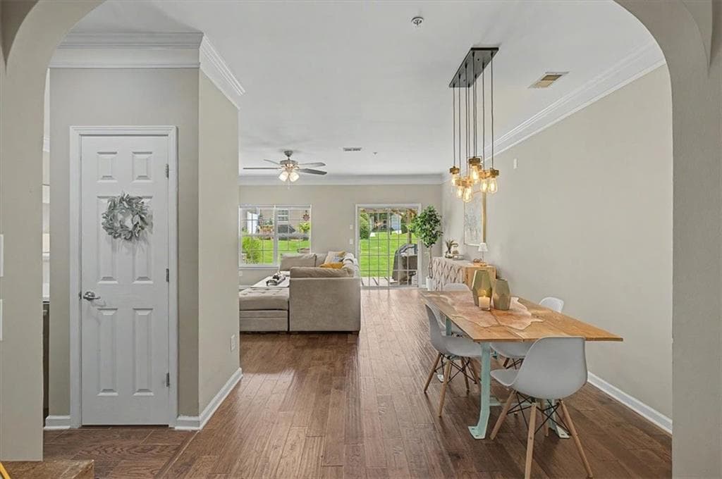 2 bedroom, 3 bathroom, 1,639 sq ft townhouse under contract at 305 Azalea Circle, Cumming, GA 30040 — photo 9