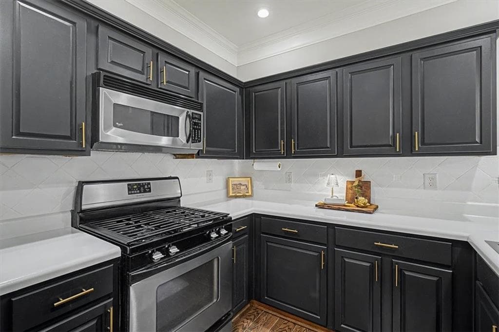 2 bedroom, 3 bathroom, 1,639 sq ft townhouse under contract at 305 Azalea Circle, Cumming, GA 30040 — photo 4