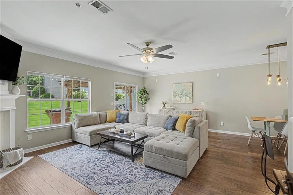 2 bedroom, 3 bathroom, 1,639 sq ft townhouse under contract at 305 Azalea Circle, Cumming, GA 30040 — photo 7