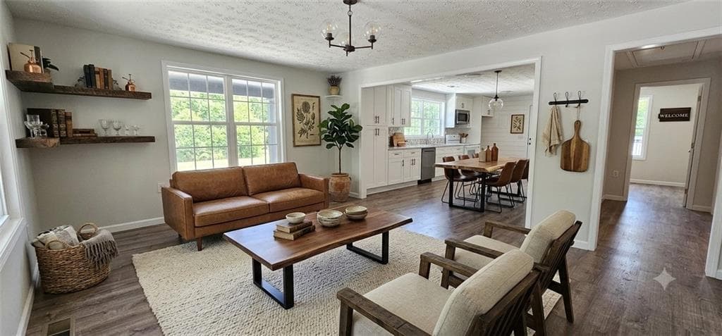 5 bedroom, 2 bathroom, 2,100 sq ft single family residence for sale at 4316 Tanners Mill Road, Braselton, GA 30517 — photo 4