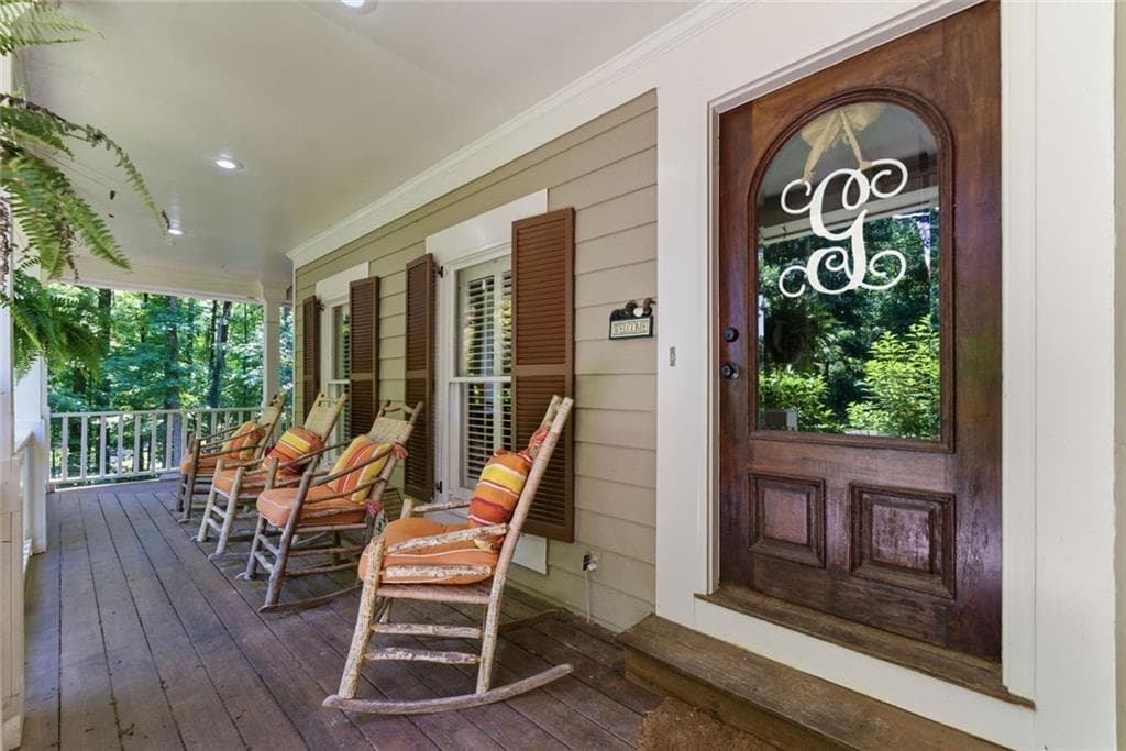 4 bedroom, 4 bathroom, 4,084 sq ft single family residence for sale at 1042 Bailey Road, Woodstock, GA 30188 — photo 3