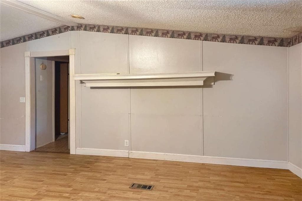 3 bedroom, 2 bathroom, 1,152 sq ft single family residence for sale at 182 Owenby Lane, Martin, GA 30557 — photo 3