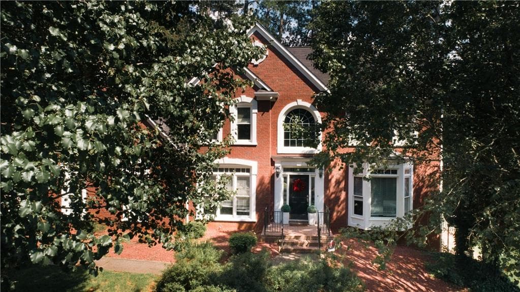 5 bedroom, 4 bathroom, 3,857 sq ft single family residence for sale at 525 White Ridge Trace, Lawrenceville, GA 30043 — photo 4