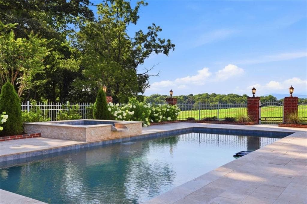 4 bedroom, 3 bathroom, 3,554 sq ft single family residence for sale at 527 N Mize Road, Mount Airy, GA 30563 — photo 5