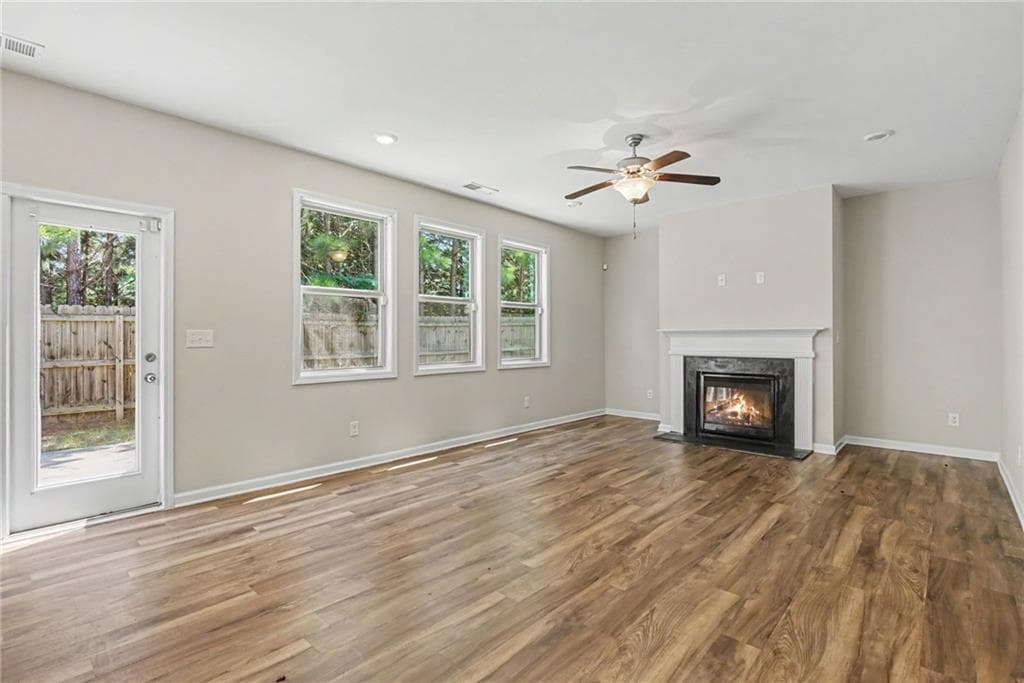 4 bedroom, 3 bathroom, 2,320 sq ft single family residence for sale at 429 Lanier Court, Hiram, GA 30141 — photo 6