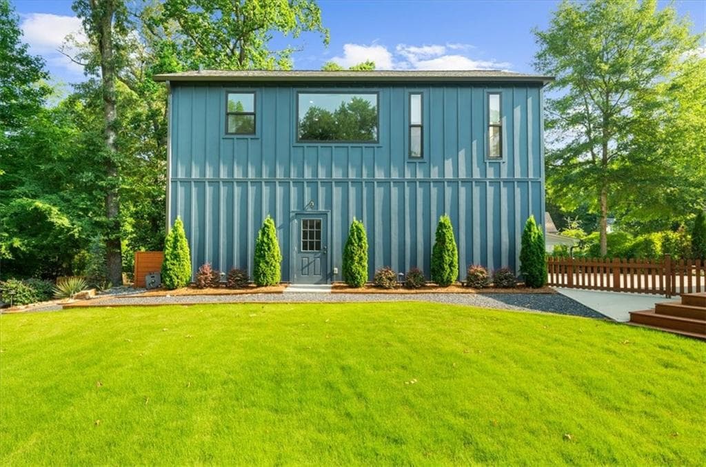 1 bedroom, 1 bathroom, 800 sq ft other for rent at 1871 Dyer Circle, Atlanta, GA 30341 for $1,895 a month — photo 1 of 62