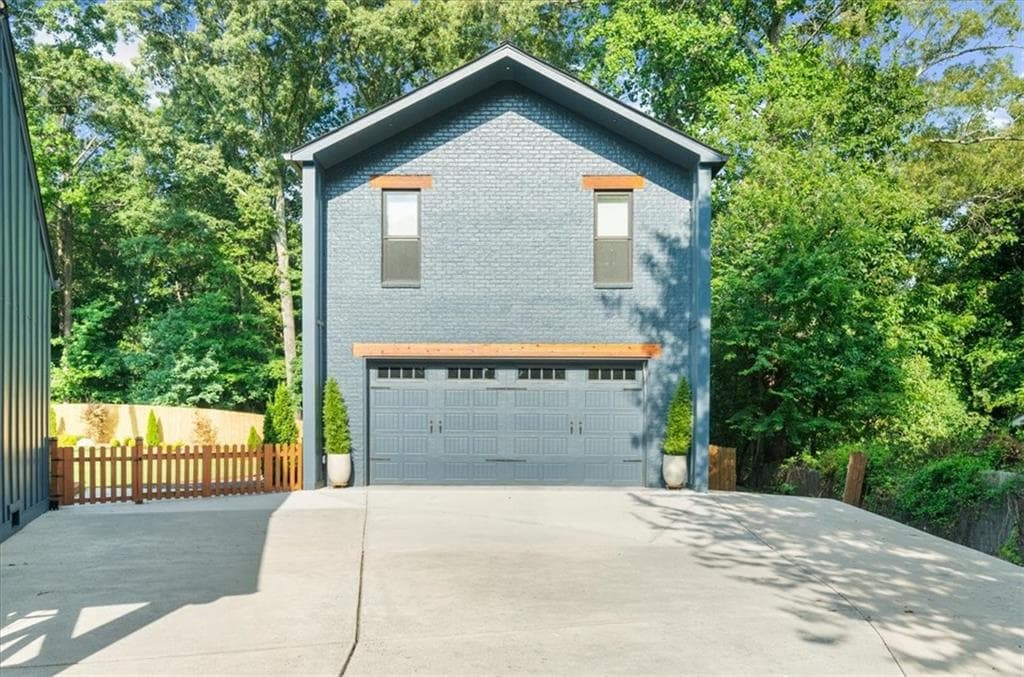 1 bedroom, 1 bathroom, 800 sq ft other for rent at 1871 Dyer Circle, Atlanta, GA 30341 for $1,895 a month — photo 3