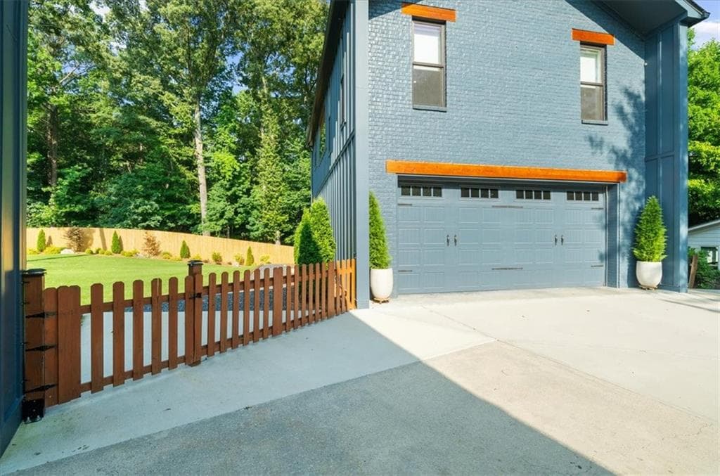 1 bedroom, 1 bathroom, 800 sq ft other for rent at 1871 Dyer Circle, Atlanta, GA 30341 for $1,895 a month — photo 4