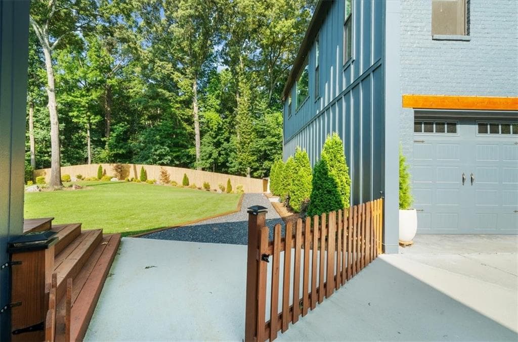 1 bedroom, 1 bathroom, 800 sq ft other for rent at 1871 Dyer Circle, Atlanta, GA 30341 for $1,895 a month — photo 5