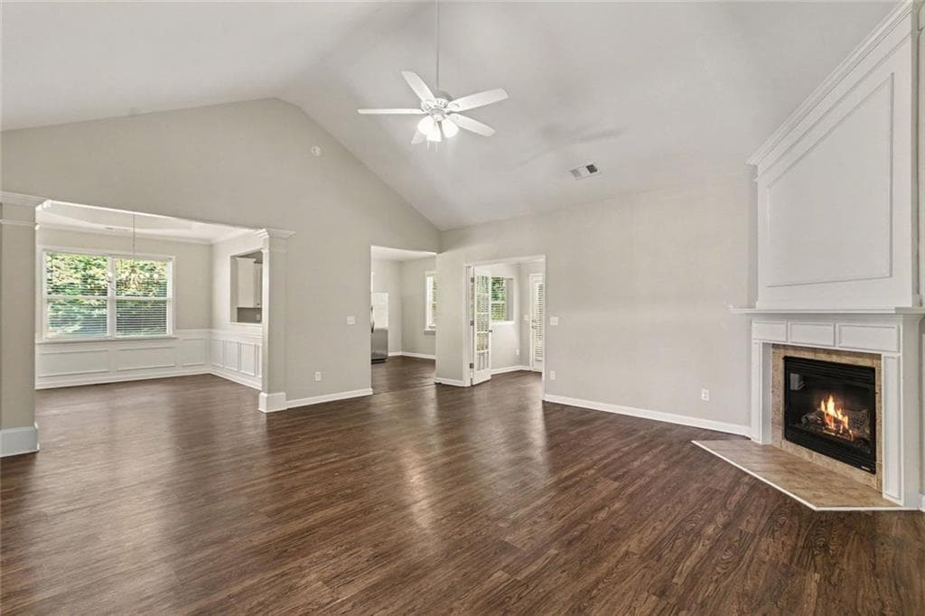 3 bedroom, 2 bathroom, 3,036 sq ft single family residence under contract at 425 Tell Circle, Atlanta, GA 30331 — photo 4