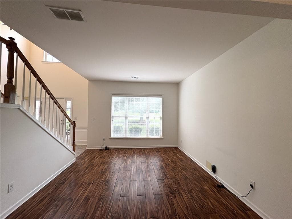 4 bedroom, 3 bathroom, 2,498 sq ft single family residence for rent at 195 Gaines Oak Way, Suwanee, GA 30024 for $2,800 a month — photo 5