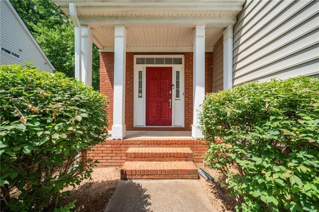 3 bedroom, 3 bathroom, 2,574 sq ft single family residence under contract at 237 Colony Center Drive, Woodstock, GA 30188 — photo 5