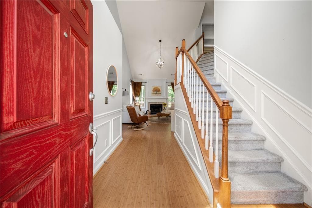 3 bedroom, 3 bathroom, 2,574 sq ft single family residence under contract at 237 Colony Center Drive, Woodstock, GA 30188 — photo 6