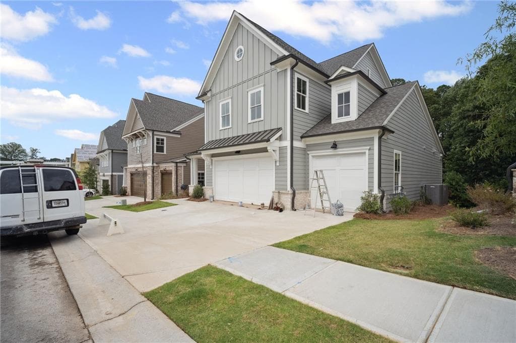 5 bedroom, 5 bathroom, 3,952 sq ft single family residence for sale at 841 Lakemont Drive, Canton, GA 30114 — photo 2