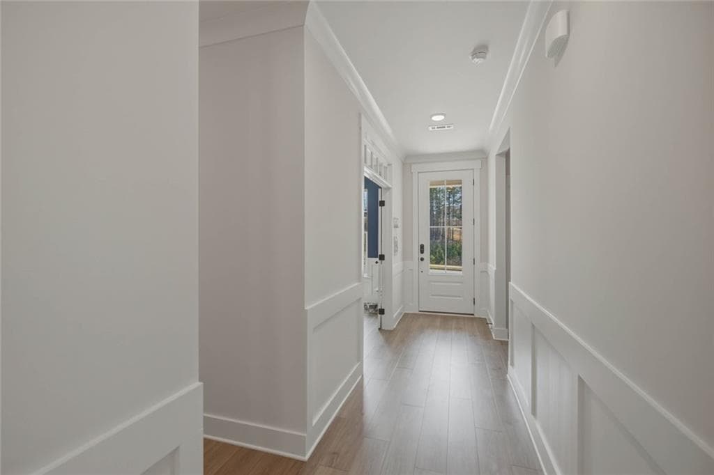 4 bedroom, 3 bathroom, 2,707 sq ft single family residence for sale at 6984 Manchester Drive, Flowery Branch, GA 30542 — photo 5