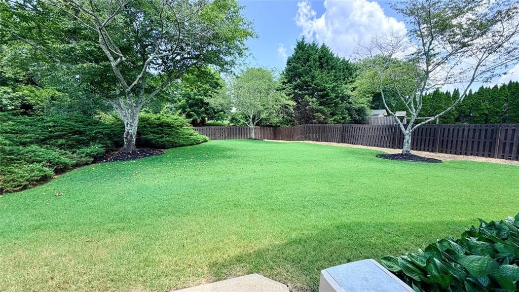 4 bedroom, 3 bathroom, 2,600 sq ft single family residence for sale at 6271 Mountain Ridge Circle, Sugar Hill, GA 30518 — photo 4