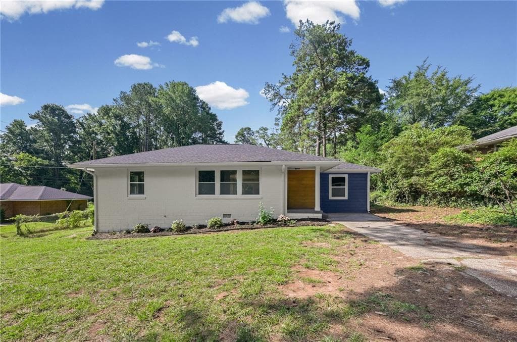 3 bedroom, 2 bathroom, 1,658 sq ft single family residence for sale at 3253 Mcafee Road, Decatur, GA 30032 — photo 3