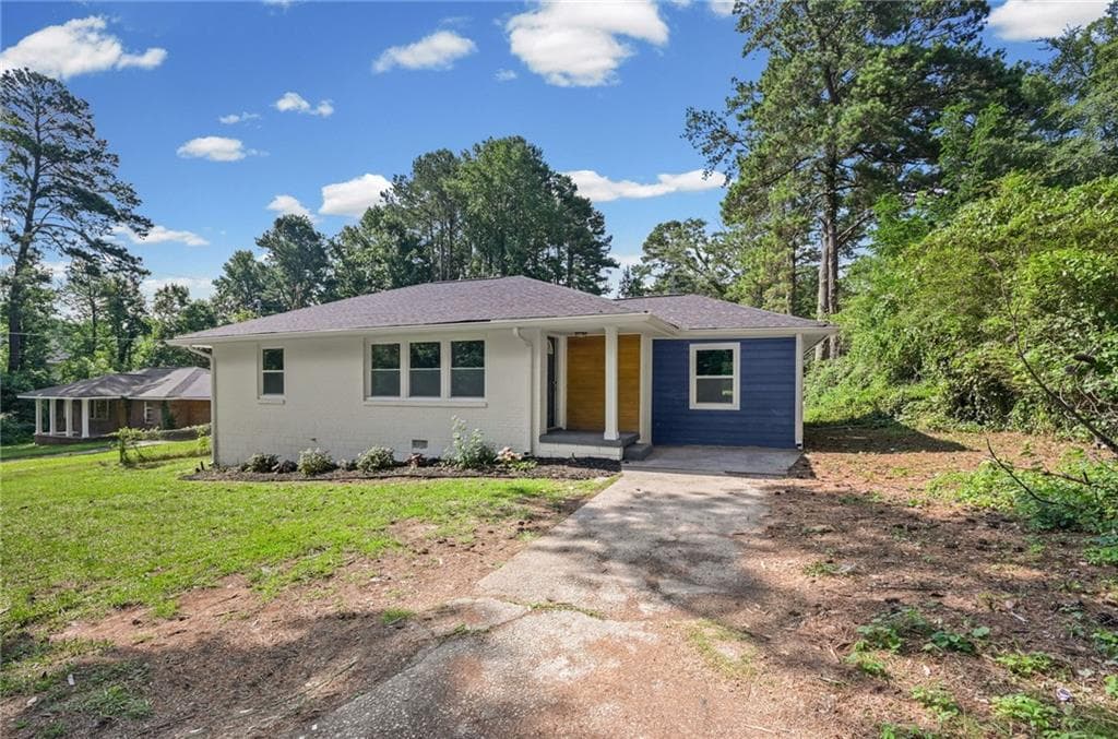 3 bedroom, 2 bathroom, 1,658 sq ft single family residence for sale at 3253 Mcafee Road, Decatur, GA 30032 — photo 4