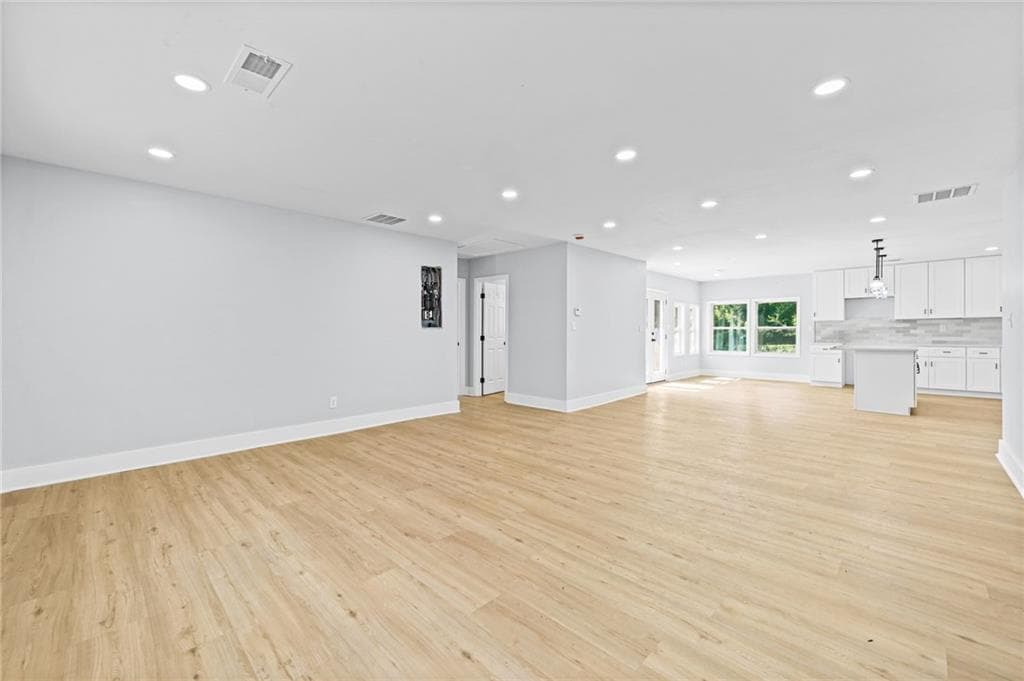 3 bedroom, 2 bathroom, 1,658 sq ft single family residence for sale at 3253 Mcafee Road, Decatur, GA 30032 — photo 9