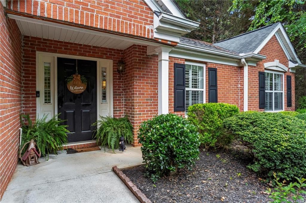 3 bedroom, 2 bathroom, 1,726 sq ft single family residence for sale at 45 Quail Run, Acworth, GA 30101 — photo 3