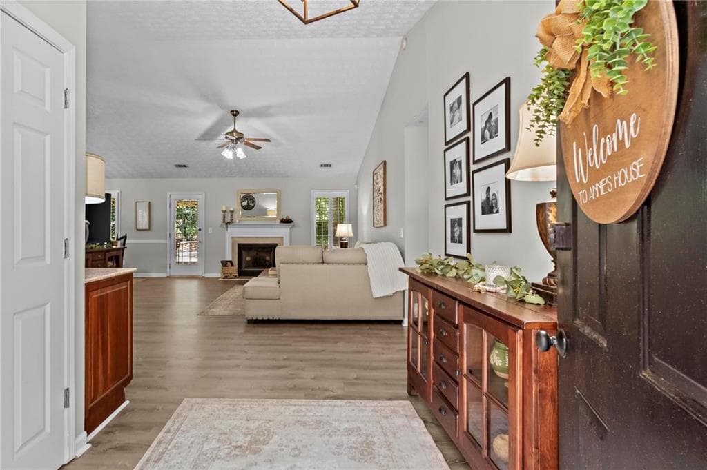3 bedroom, 2 bathroom, 1,726 sq ft single family residence for sale at 45 Quail Run, Acworth, GA 30101 — photo 4